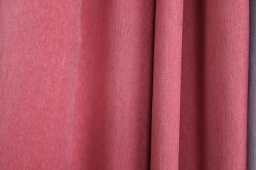 Draperie rosie
